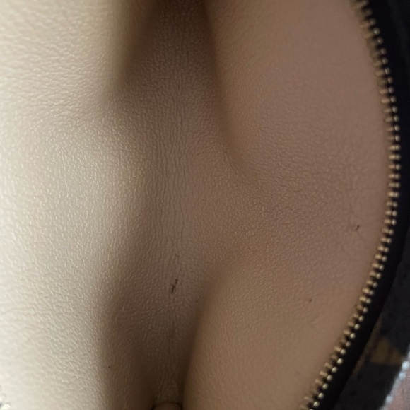 Louis Vuitton Pochette - Picture 8 of 10